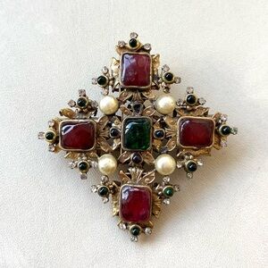 Chanel Vintage Gripoix Brooch/ Pendant